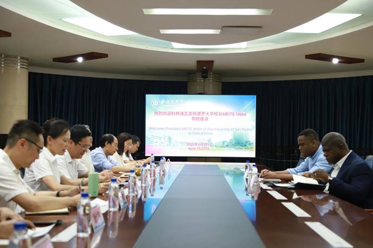 https://www.pzhu.cn/__local/C/34/FB/8F6A74C0BB6AA27611B7A2CE8E4_C1AABC9C_1242C.jpg